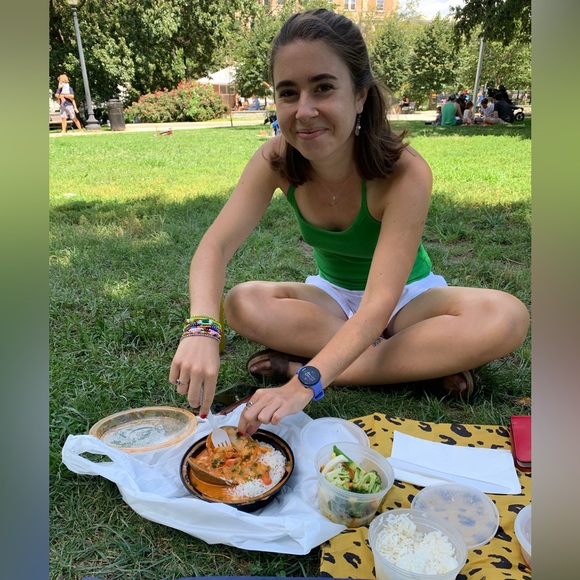 Meet your Posher, Liv - Picture 1 of 1